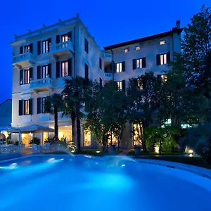 4* Szálloda Parma E Oriente